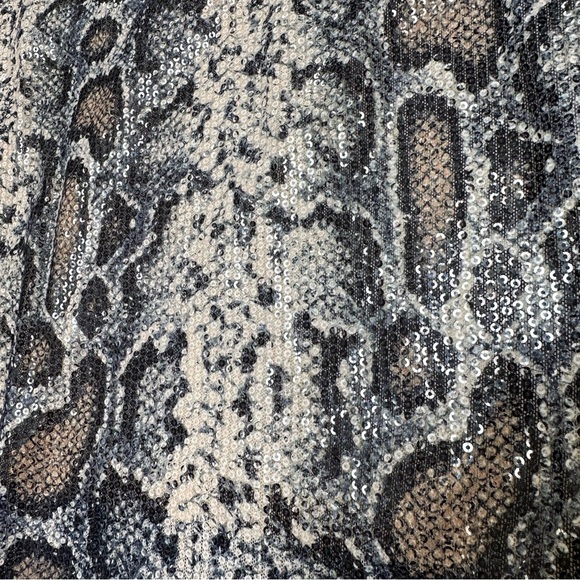 NWT Shimmering Sequined Snake Print Halter Tank Top - Picture 8 of 9